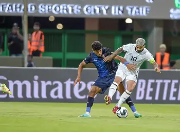 اخبار الزمالك - الحكم الليبى يذبح الزمالك امام الشباب بضربة جزاء وهمية 