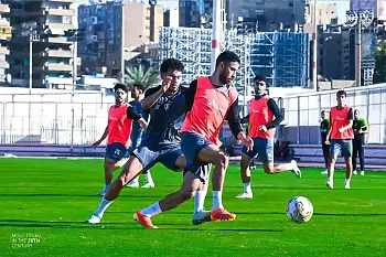 اخبار الزمالك - تألق 7 لاعبين   فى تقسيمة الزمالك اليوم قبل ودية زد. حضور حسين السيد وجوميز يضع مع الوحش برنامج الاستعداد لمباراتى فيوتشر 